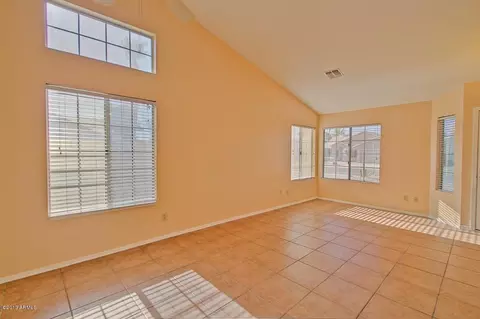 1124 E Artesian Way, Gilbert, AZ 85234 photo 8