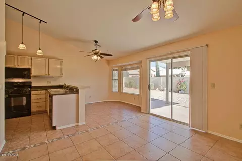 1124 E Artesian Way, Gilbert, AZ 85234 photo 11