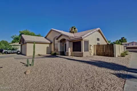 1124 E Artesian Way, Gilbert, AZ 85234 photo 3