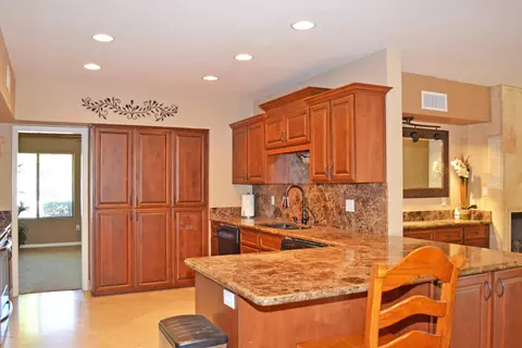3431 Equestrian Trl, Phoenix, AZ 85044 photo 12