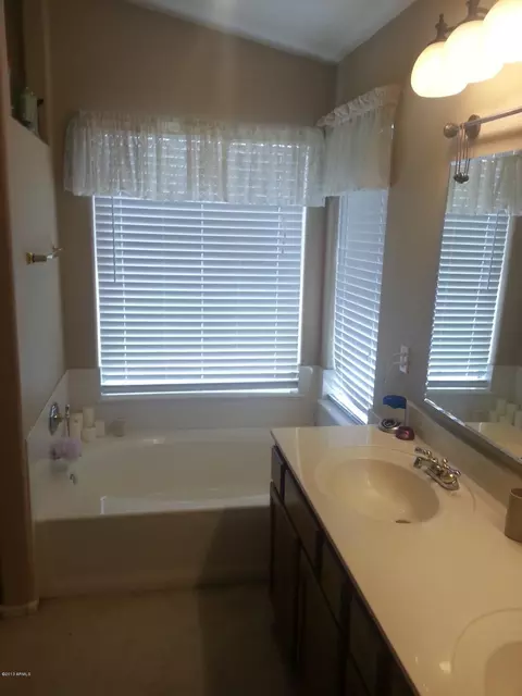 1703 E Redfield Rd, Gilbert, AZ 85234 photo 14