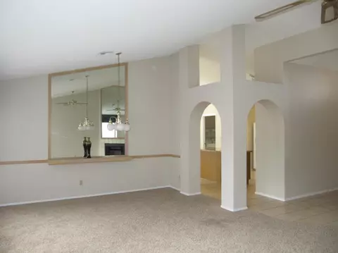 3420 E Utopia Rd, Phoenix, AZ 85050 photo 9