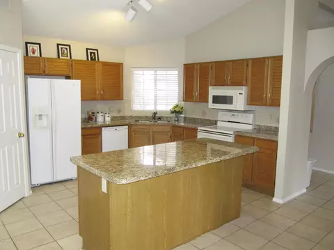 3420 E Utopia Rd, Phoenix, AZ 85050 photo 4