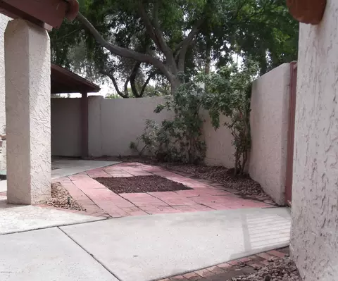 2163 E Sanos Dr, Tempe, AZ 85281 photo 1