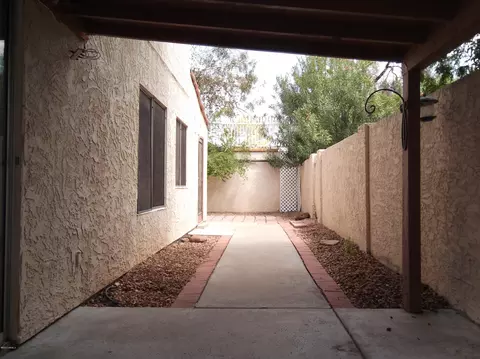 2163 E Sanos Dr, Tempe, AZ 85281 photo 2
