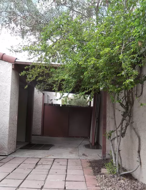 2163 E Sanos Dr, Tempe, AZ 85281 photo 3