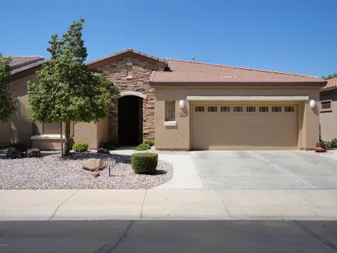 4058 E Carob Dr, Gilbert, AZ 85298 photo 1