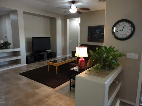 4058 E Carob Dr, Gilbert, AZ 85298 photo 7
