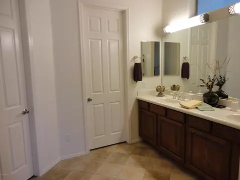 4058 E Carob Dr, Gilbert, AZ 85298 photo 12