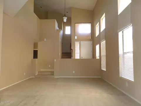 6928 E Scarlet Cir, Mesa, AZ 85207 photo 9