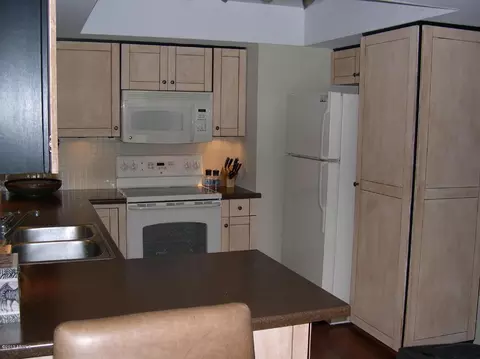 1241 E Palacio Dr, Phoenix, AZ 85014 photo 6