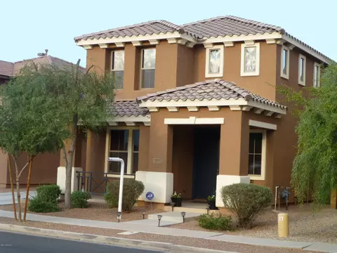 2097 S Colt Dr, Gilbert, AZ 85295 photo 3