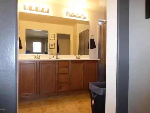 2097 S Colt Dr, Gilbert, AZ 85295 photo 24