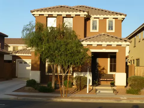 2097 S Colt Dr, Gilbert, AZ 85295 photo 2