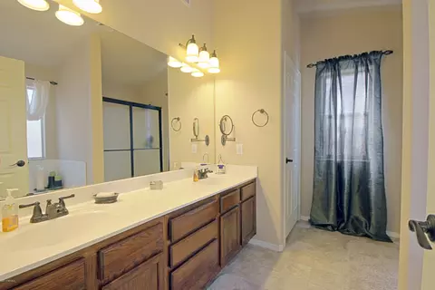 912 E Harwell Rd, Phoenix, AZ 85042 photo 11