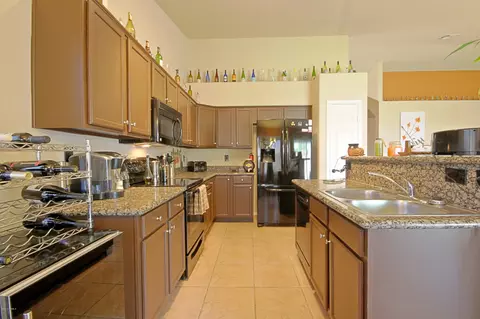 912 E Harwell Rd, Phoenix, AZ 85042 photo 6
