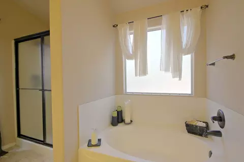 912 E Harwell Rd, Phoenix, AZ 85042 photo 12