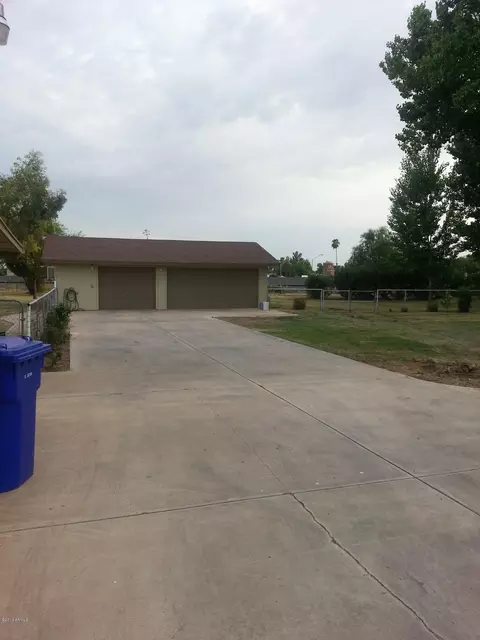 831 E Mesquite St, Gilbert, AZ 85296 photo 9