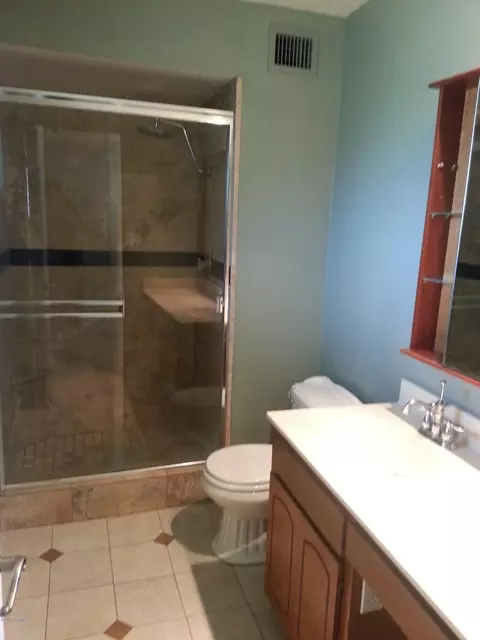 831 E Mesquite St, Gilbert, AZ 85296 photo 3