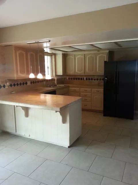 831 E Mesquite St, Gilbert, AZ 85296 photo 1