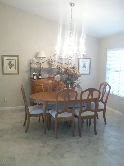 3915 E Lavender Ln, Phoenix, AZ 85044 photo 9