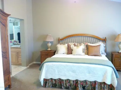 3915 E Lavender Ln, Phoenix, AZ 85044 photo 12