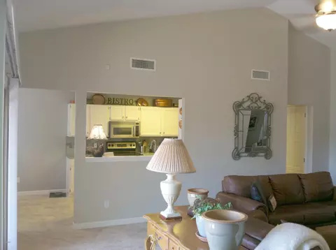 3915 E Lavender Ln, Phoenix, AZ 85044 photo 4