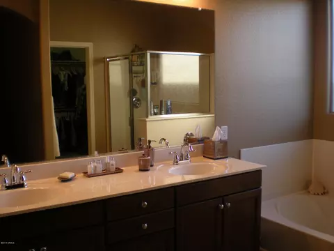 3481 E Liberty Ln, Gilbert, AZ 85296 photo 14