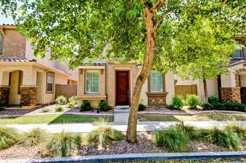 10041 E Impala Ave, Mesa, AZ 85209 photo 2