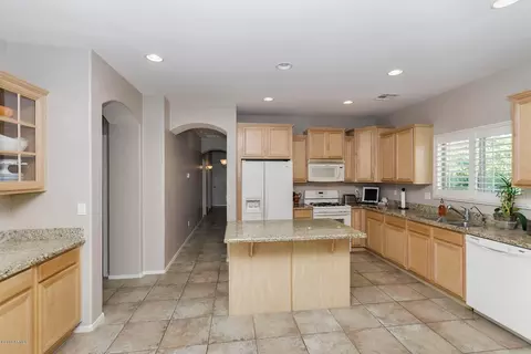 4137 E County Down Dr, Chandler, AZ 85249 photo 9
