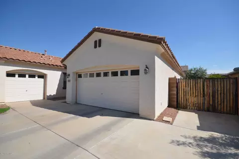 4137 E County Down Dr, Chandler, AZ 85249 photo 3