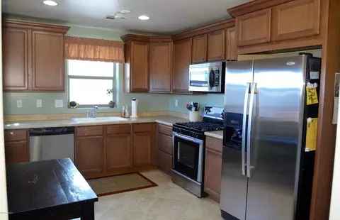 1748 S Martingale Rd, Gilbert, AZ 85295 photo 3