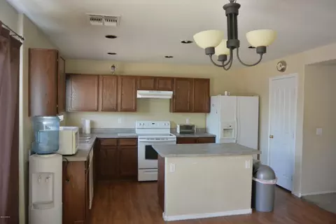 121 E Milada Dr, Phoenix, AZ 85042 photo 6