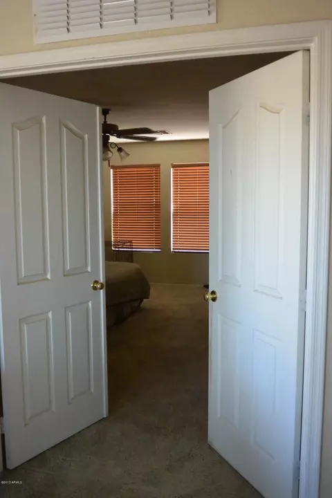 121 E Milada Dr, Phoenix, AZ 85042 photo 14