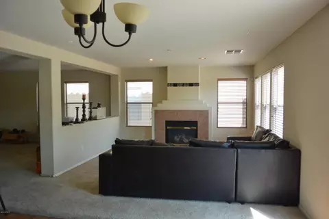 121 E Milada Dr, Phoenix, AZ 85042 photo 5