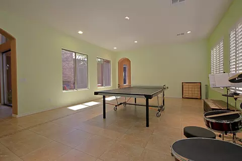 3665 E Adobe Dr, Phoenix, AZ 85050 photo 6