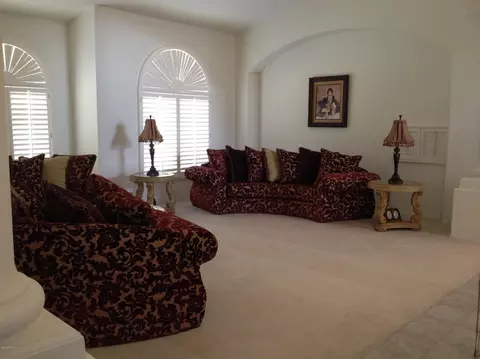 1928 Everett Dr, Phoenix, AZ 85022 photo 2