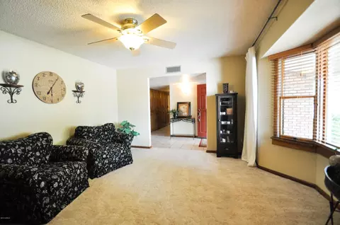 2244 E Jacaranda St, Mesa, AZ 85213 photo 5