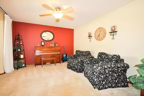 2244 E Jacaranda St, Mesa, AZ 85213 photo 4