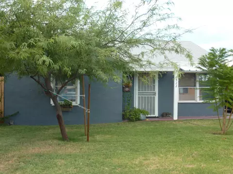 922 E Amelia Ave, Phoenix, AZ 85014 photo 3