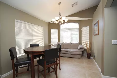 2304 E Kelton Ln, Phoenix, AZ 85022 photo 2