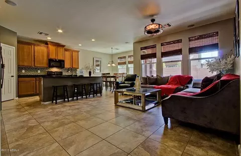 3451 E Amber Ln, Gilbert, AZ 85296 photo 8