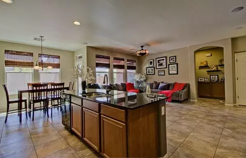 3451 E Amber Ln, Gilbert, AZ 85296 photo 12