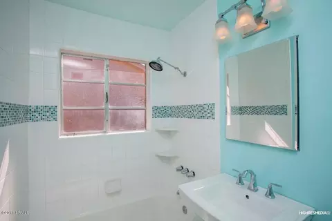 1119 E Lawrence Rd, Phoenix, AZ 85014 photo 9