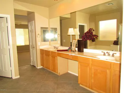 3554 E Derringer Way, Gilbert, AZ 85297 photo 9