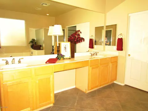 3554 E Derringer Way, Gilbert, AZ 85297 photo 10