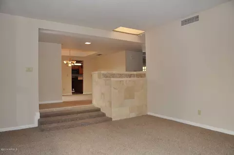 824 E Beck Ln, Phoenix, AZ 85022 photo 4