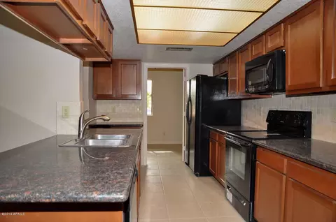 824 E Beck Ln, Phoenix, AZ 85022 photo 15
