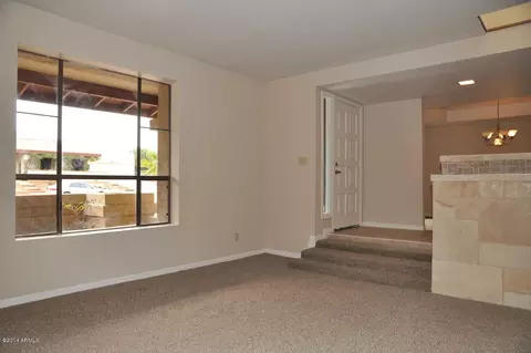 824 E Beck Ln, Phoenix, AZ 85022 photo 5