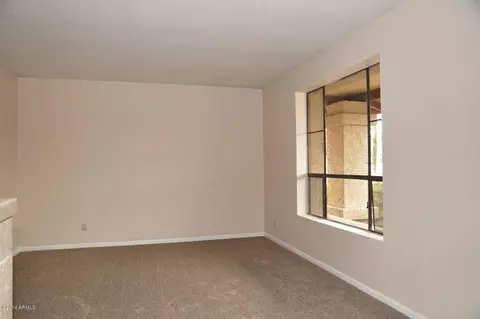 824 E Beck Ln, Phoenix, AZ 85022 photo 6
